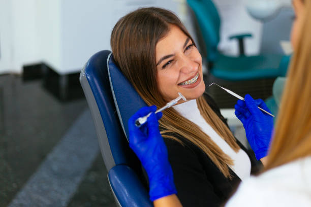 Best Tooth Extraction  in Pine Hills, CA